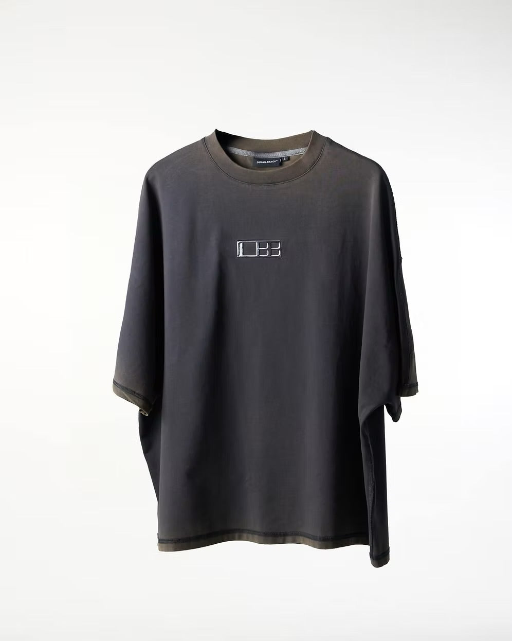 DOUBLE BACK ESSENTIAL SERIES | DBB Metal Logo T-Shirt