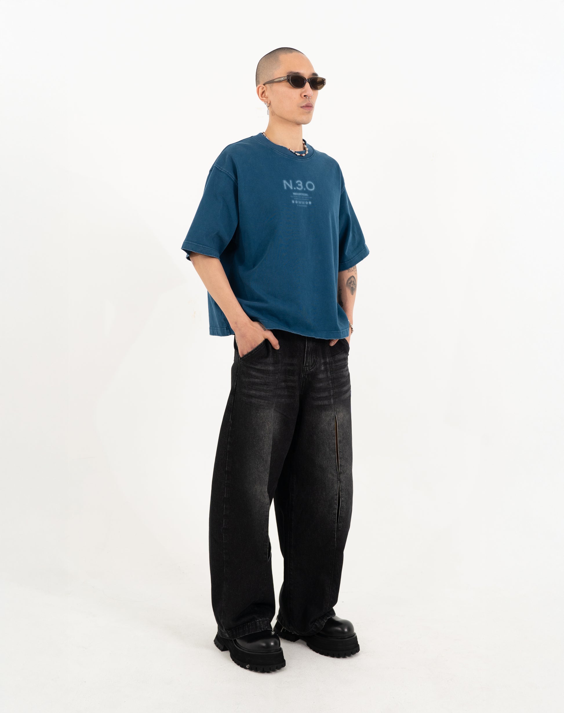 N E O Vol.2_CH.1 Logo Oversize Tee