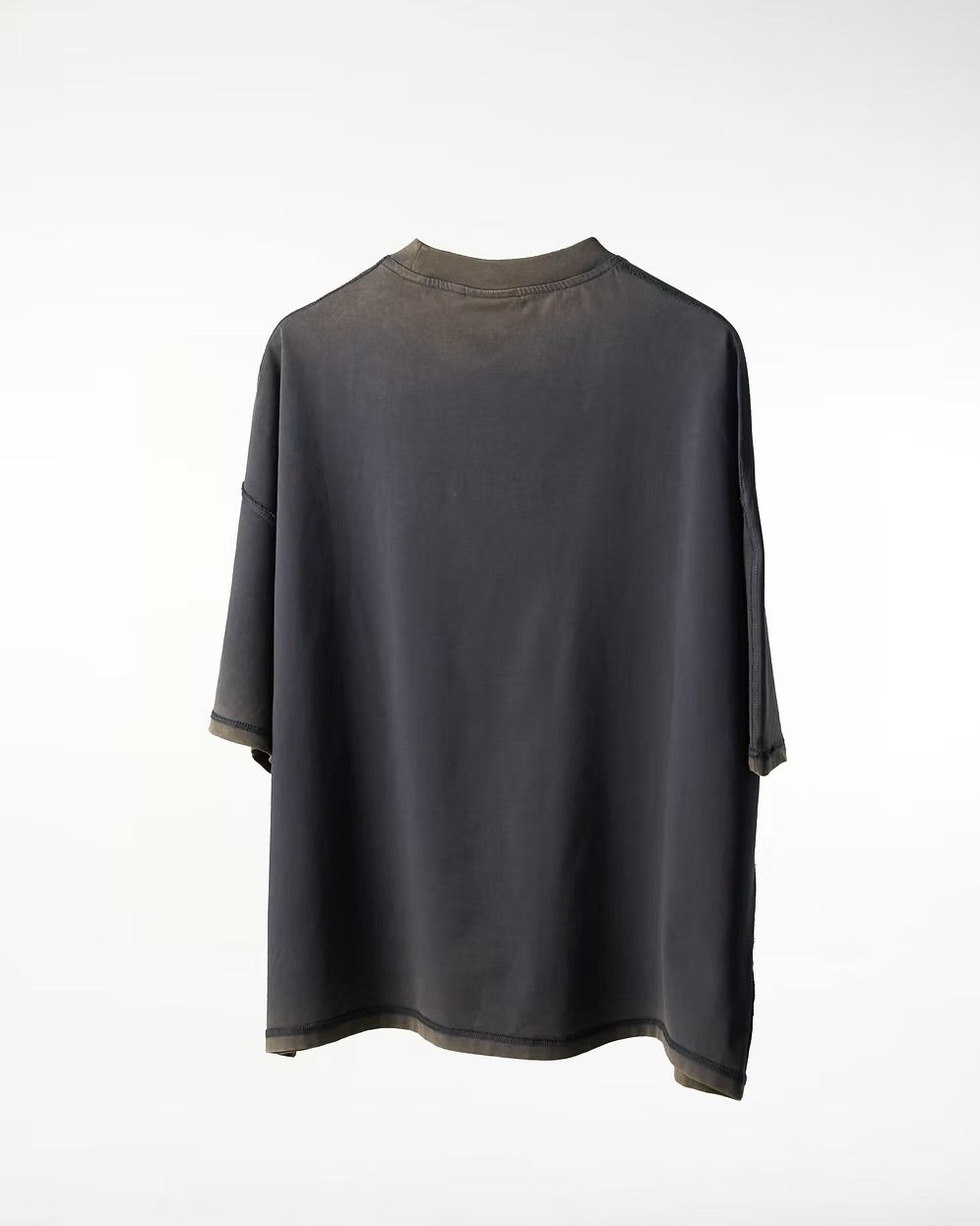 DOUBLE BACK ESSENTIAL SERIES | DBB Metal Logo T-Shirt