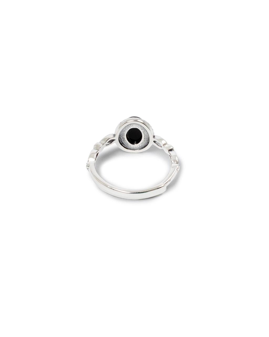 Noir Oval Ring