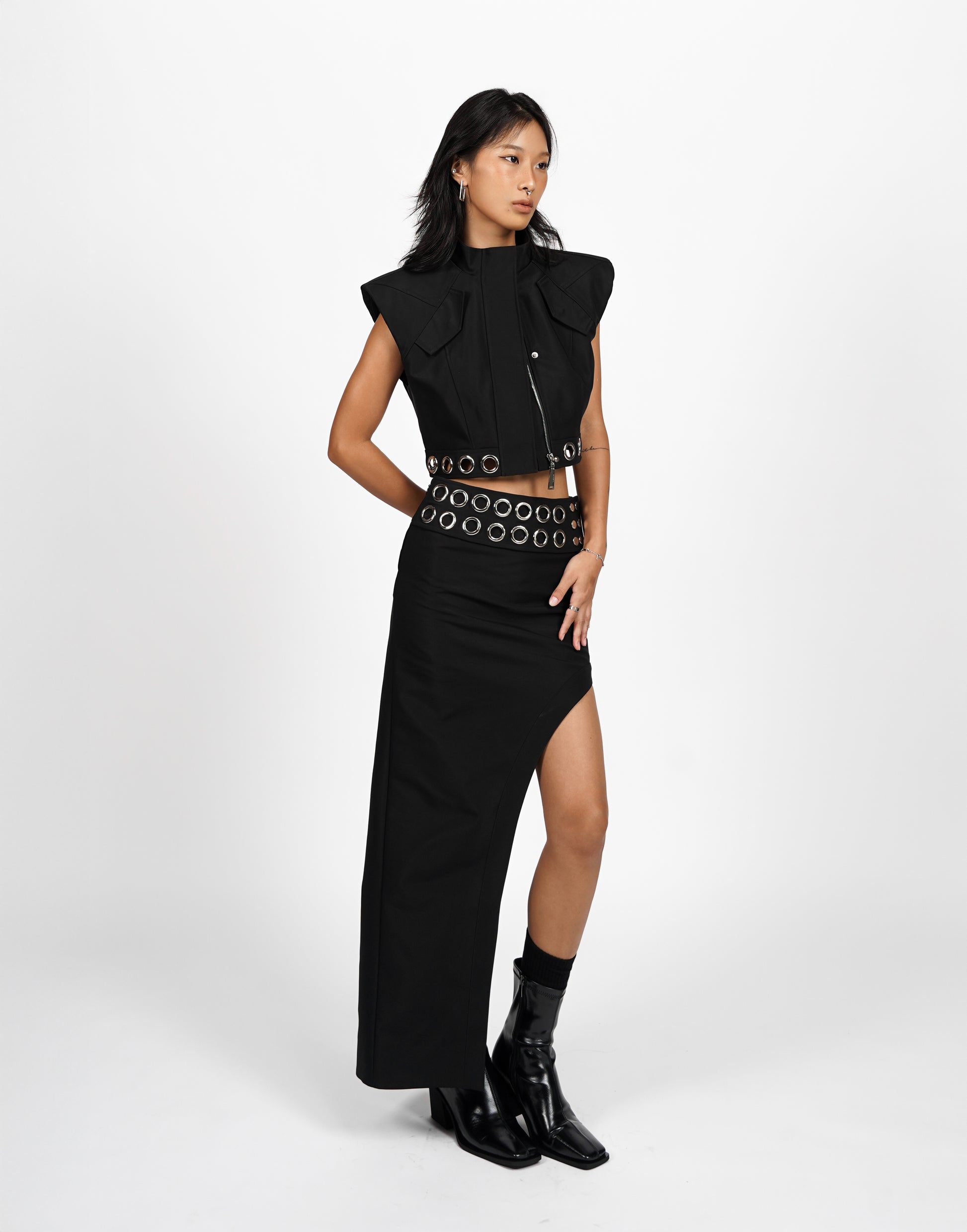 Cutaway Grommet Skirt