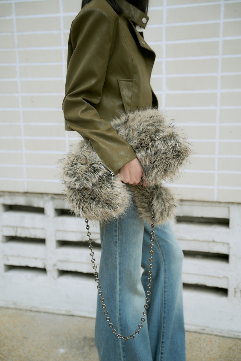 Fluffy Chain Shoulder Bag