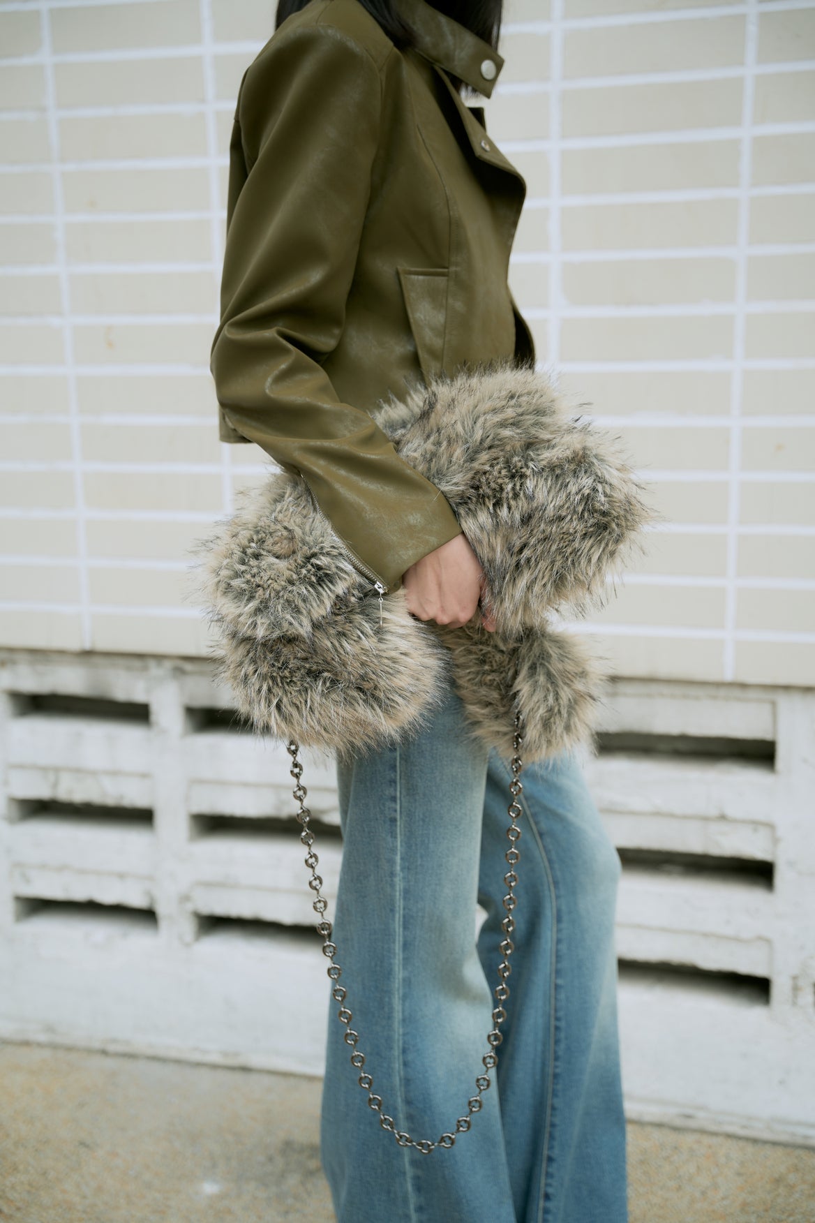 Fluffy Chain Shoulder Bag